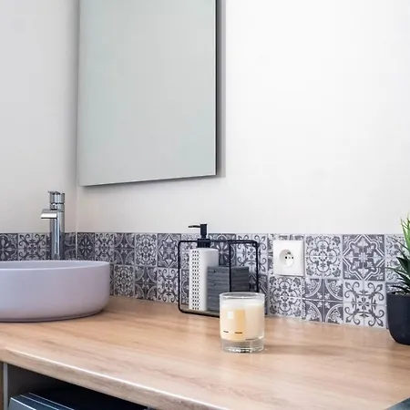 La Demi Lune - Spacieux T2 Chaleureux Et Confortable 아파트 *